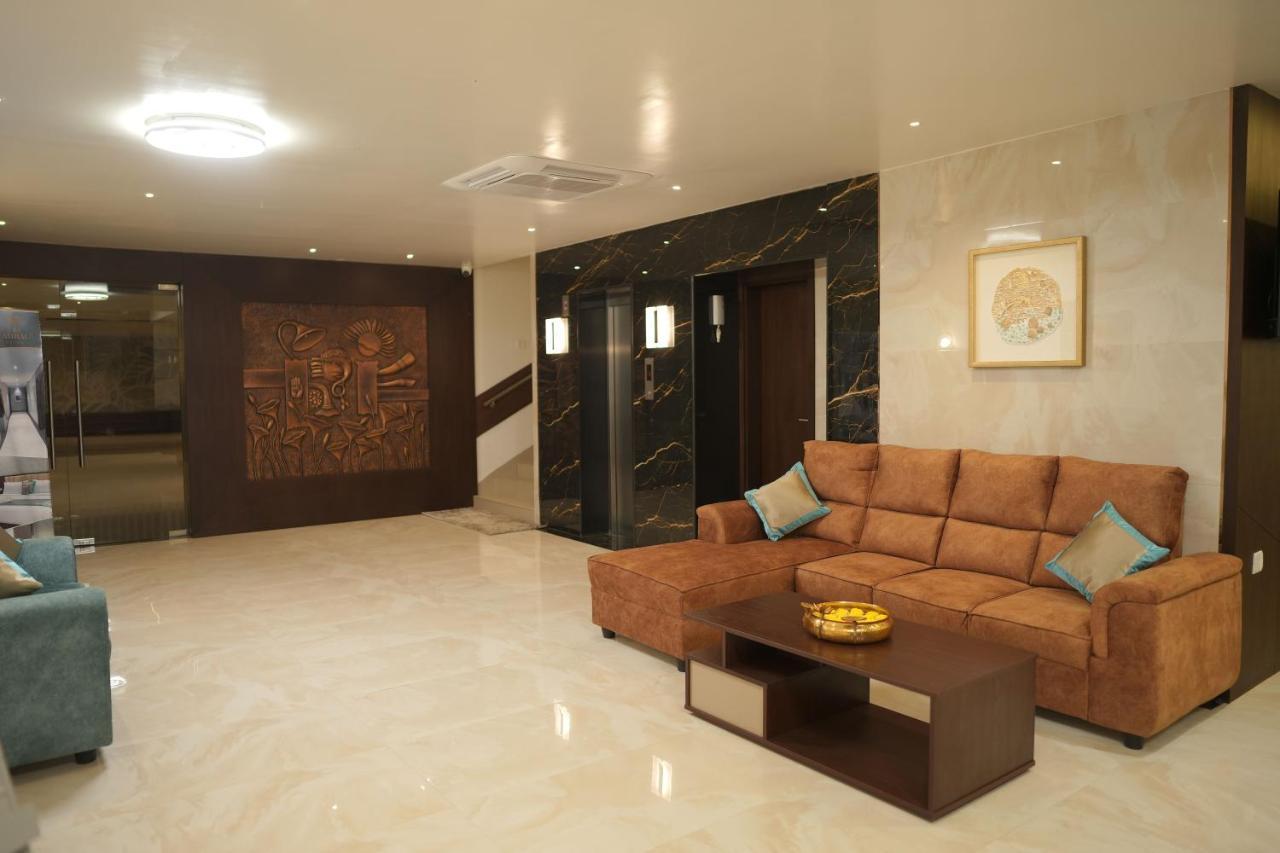 Sri Ambal Grand Hotel Virudunagar Exterior photo